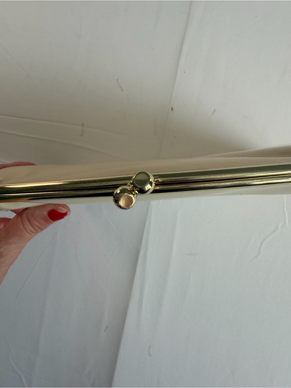 Vintage Ingber Classic Cream Patent Kiss-Lock Wristlet Clutch - Picture 7 of 8